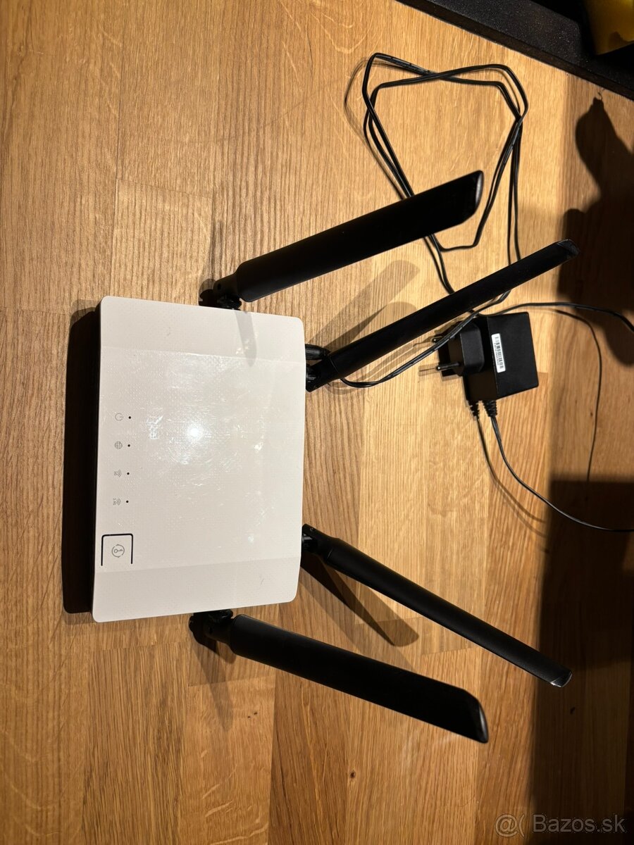 Router Zyxel NBG6604 - 4