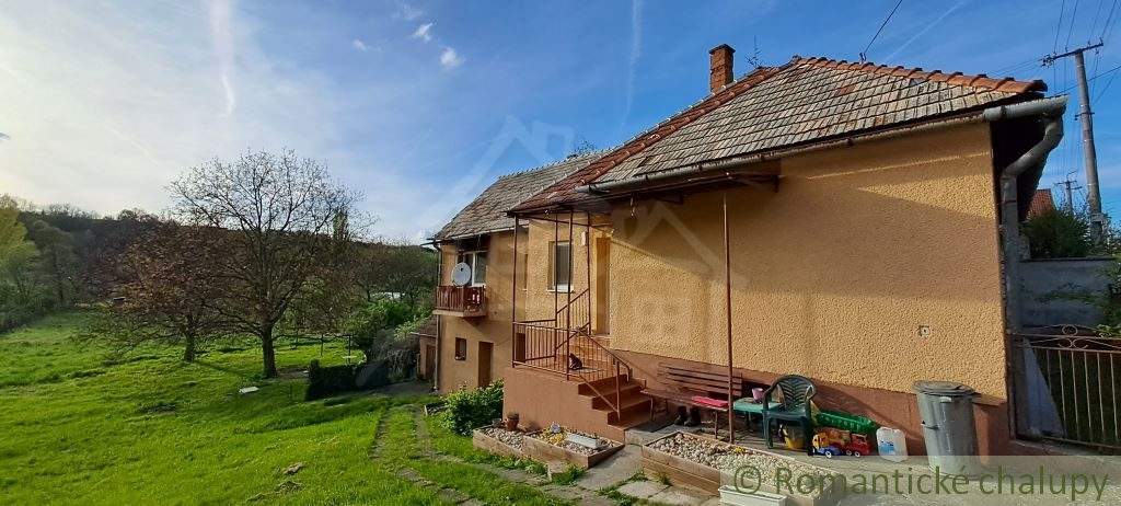 Rodinný dom v nádhernom prostredí pohoria Tribeč v obci Ho - 4