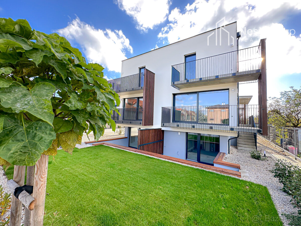 4-IZB. BYT v RD S TERASAMI V SÚKROMNOM AREÁLI S BAZÉNOM - 4