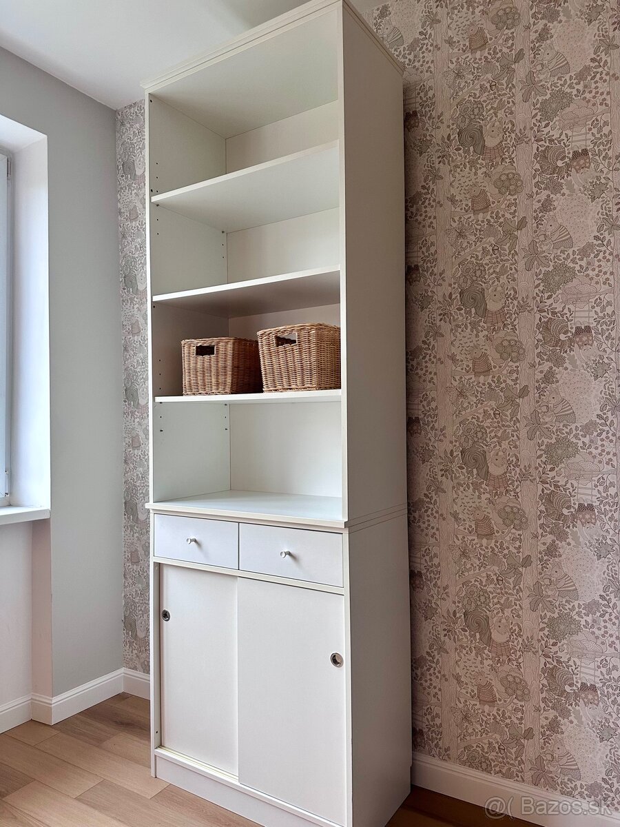 Biela policová skriňa na mieru – 240×80×41 cm - 4