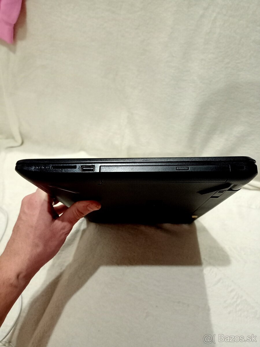 Predám notebook - 4