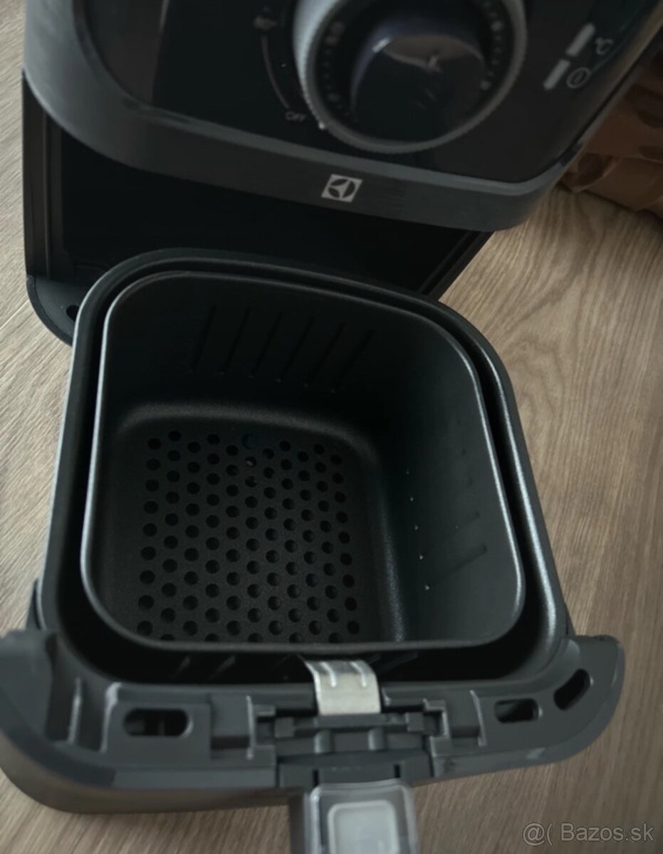Teplovzdušna friteza Electrolux - 4