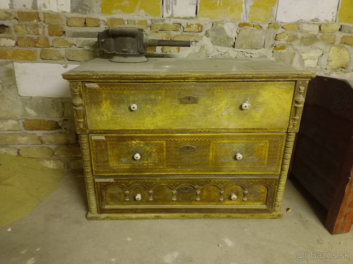 Staré komody - 4