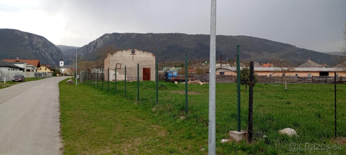 Pozemky v obci Dvorníky - 4