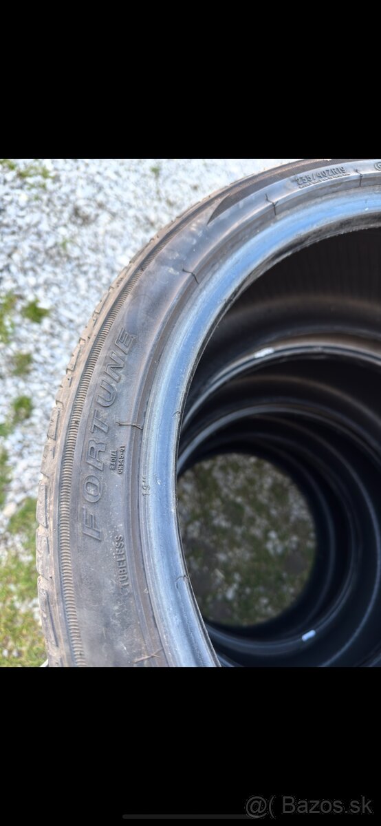 Letne pneu 235/40 r19 Fortune - 4