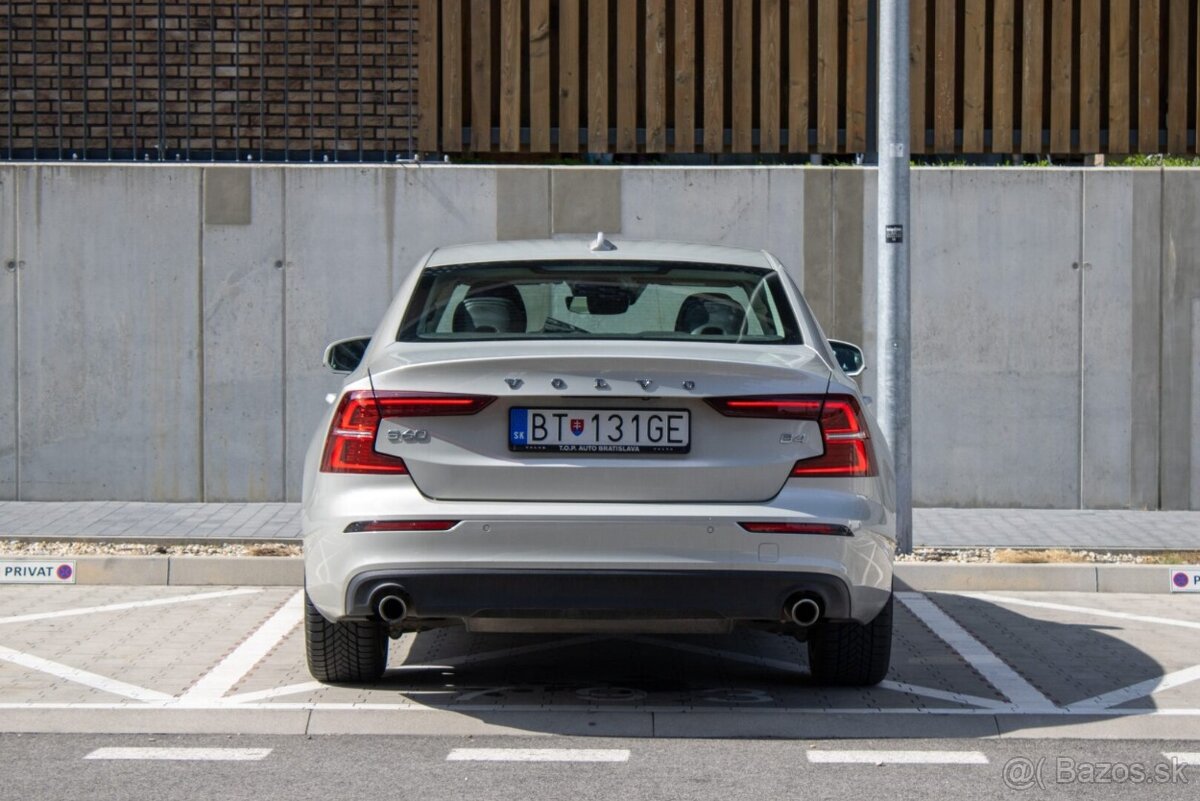 Volvo S60 B4 mHEV Plus Bright A/T, odpočet DPH - 4