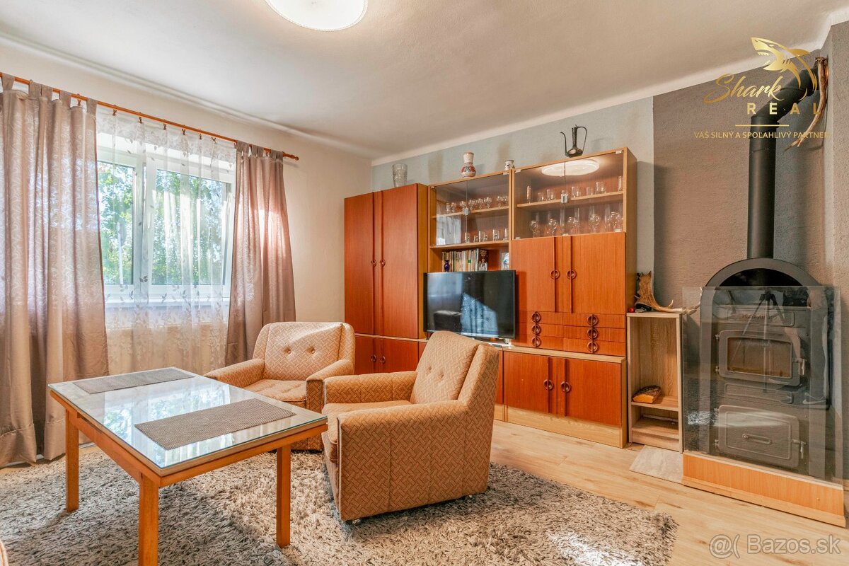 REZERVOVANÉ - Na predaj pekný dom so záhradou - 4