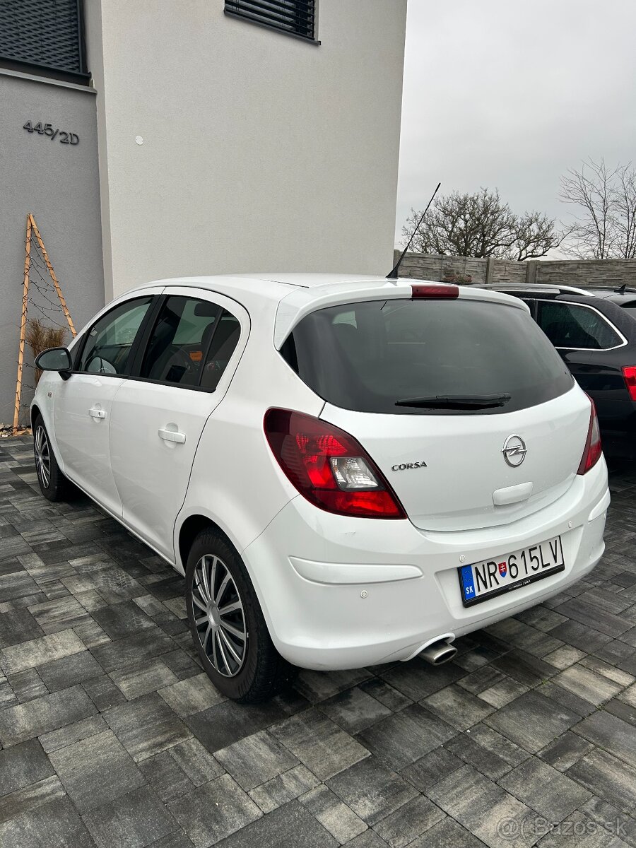 Opel Corsa D 1.2 - 4