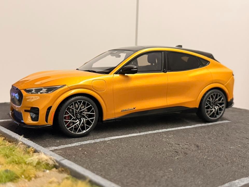 1:18 2021 Ford MUSTANG Mach-E - GT Performance - OttOmobile - 4