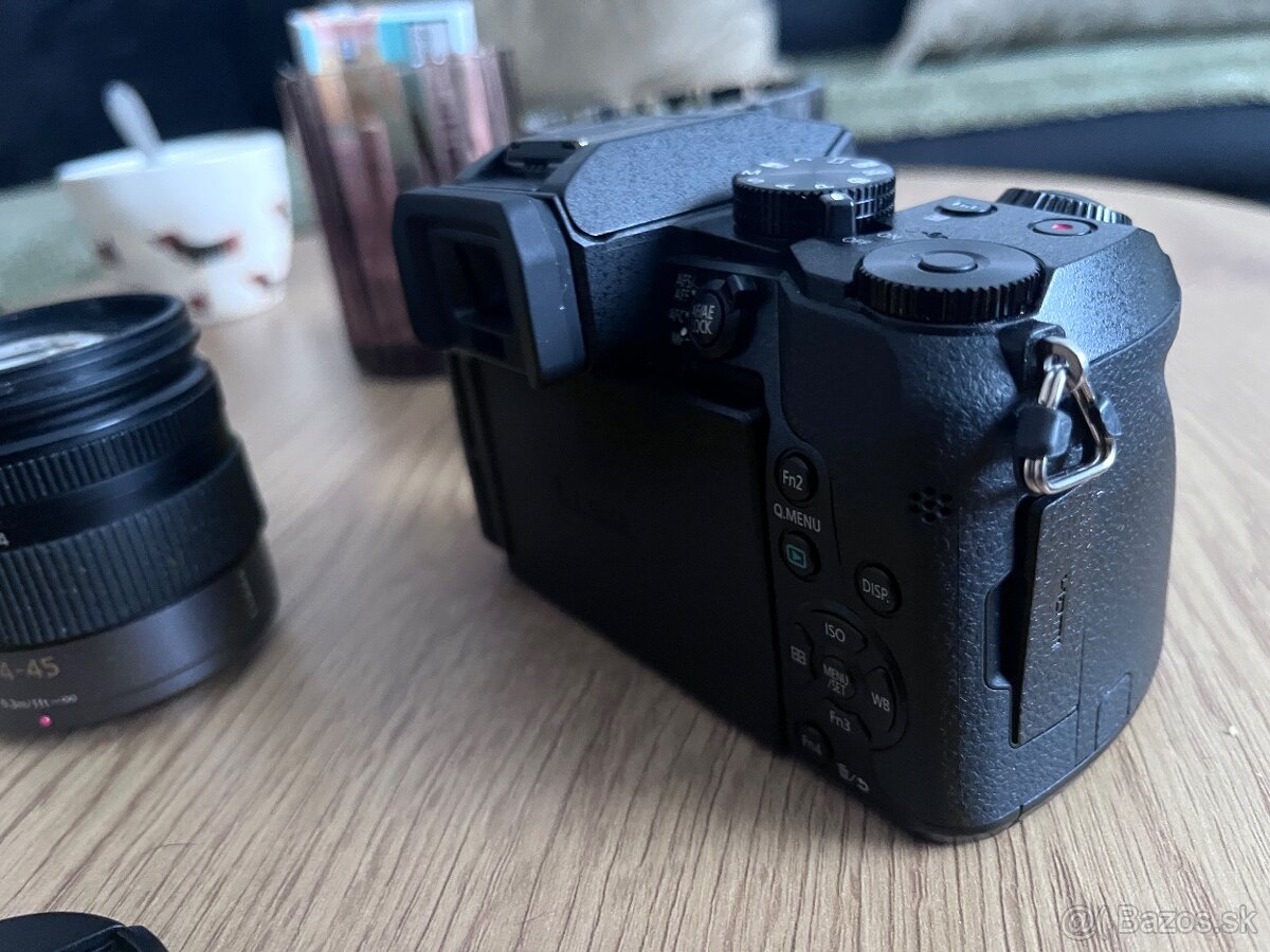 Panasonic Lumix G7 telo - 4