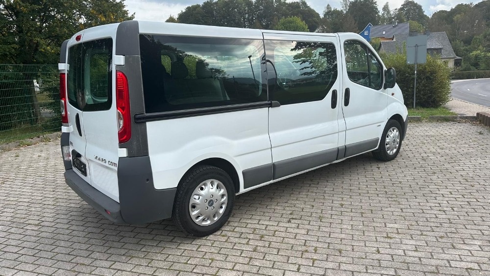 Opel Vivaro , Renault Trafic - 4