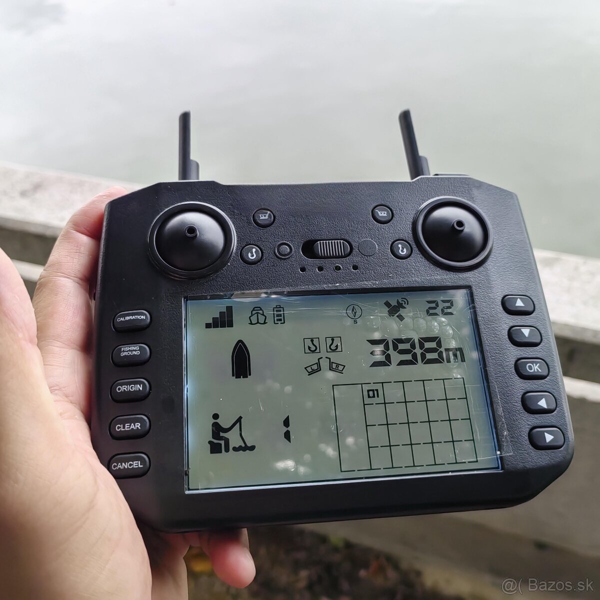 Zavazacia lodka GPS + SONAR - 4
