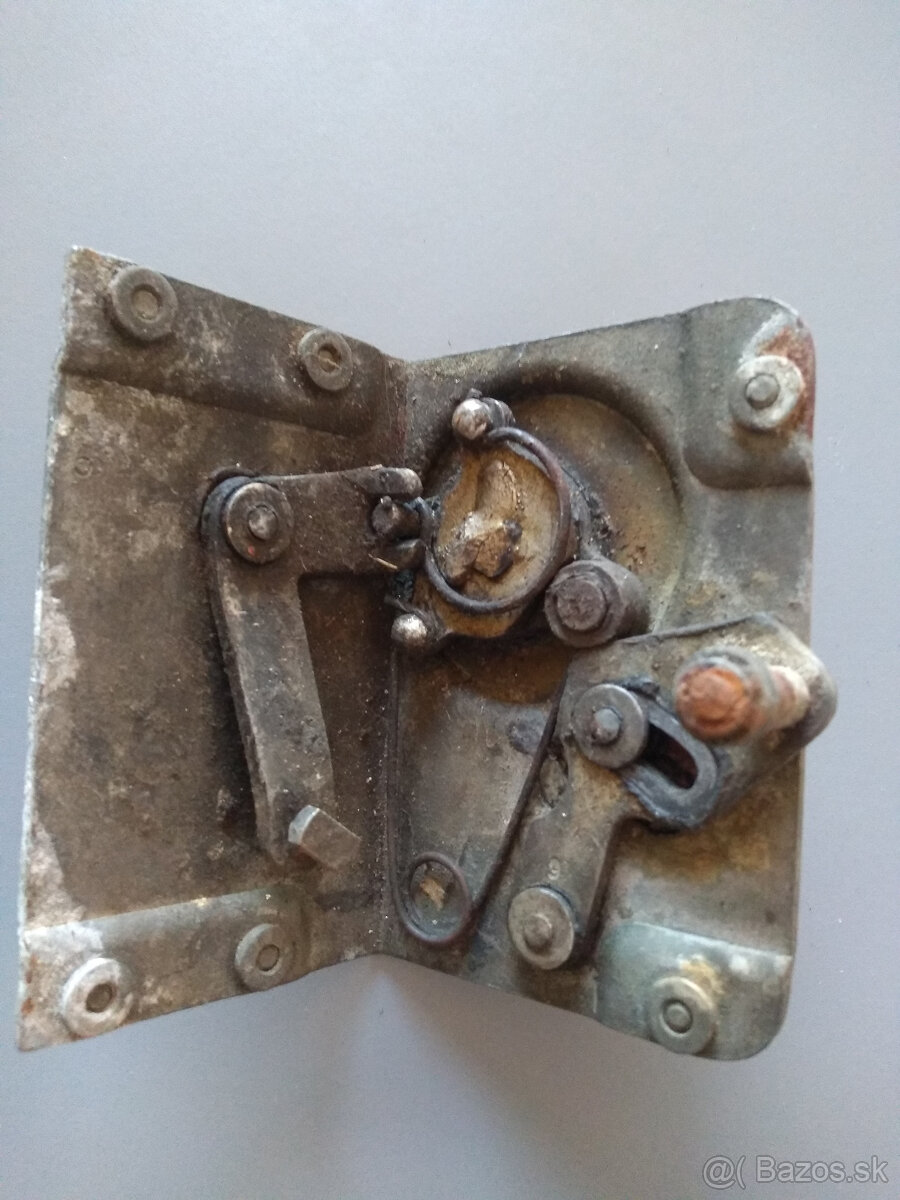 Predám na Tatra 603 zámok dverí do dverí - 4