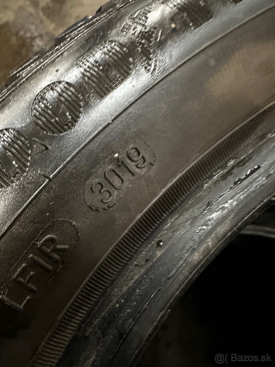 CELOROČNÁ SADA 195/55 R15 GOODYEAR VECTOR 4 SEASONS - 4