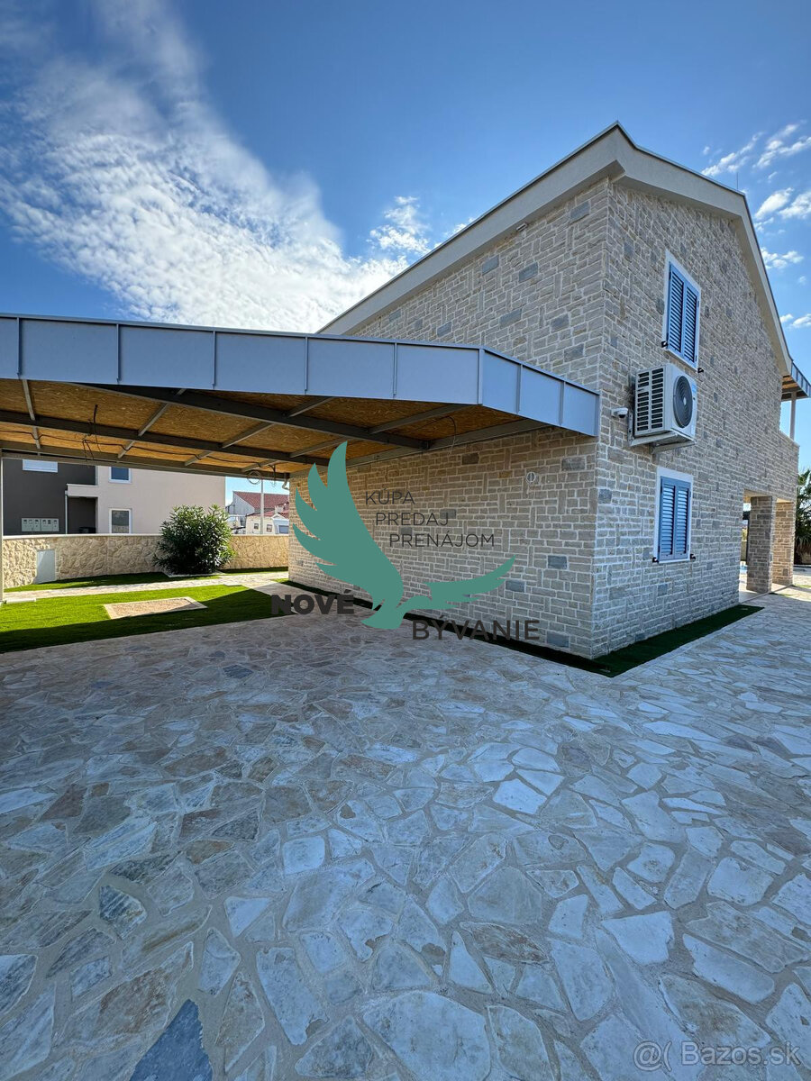 Chorvátsko EXKLUZÍVNE KAMENNÝ DOM S BAZÉNOM LEN 300M OD MOR - 4