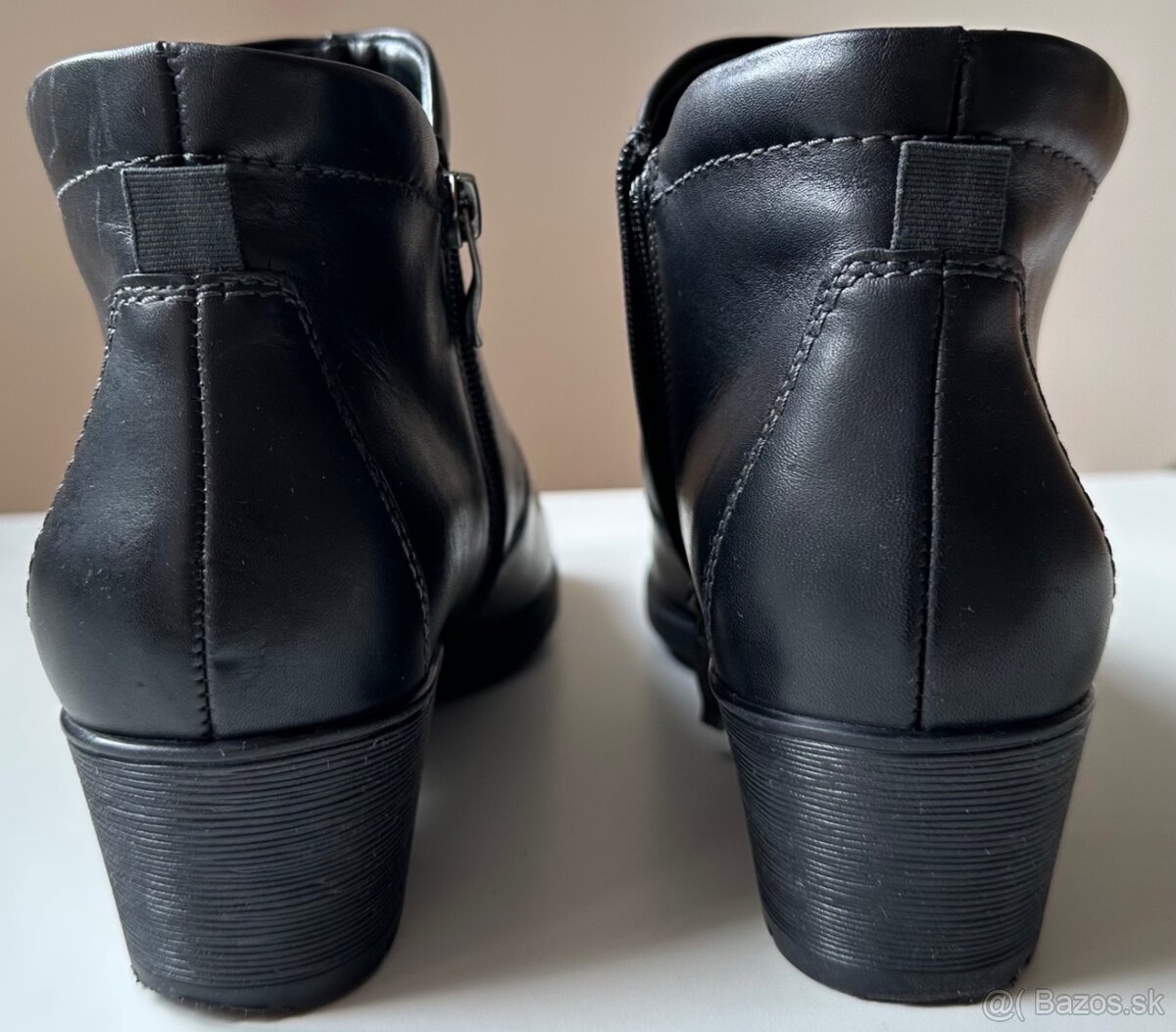 U42 DÁMSKE kožené čierne čižmičky zn.ARA za 50eur - 4