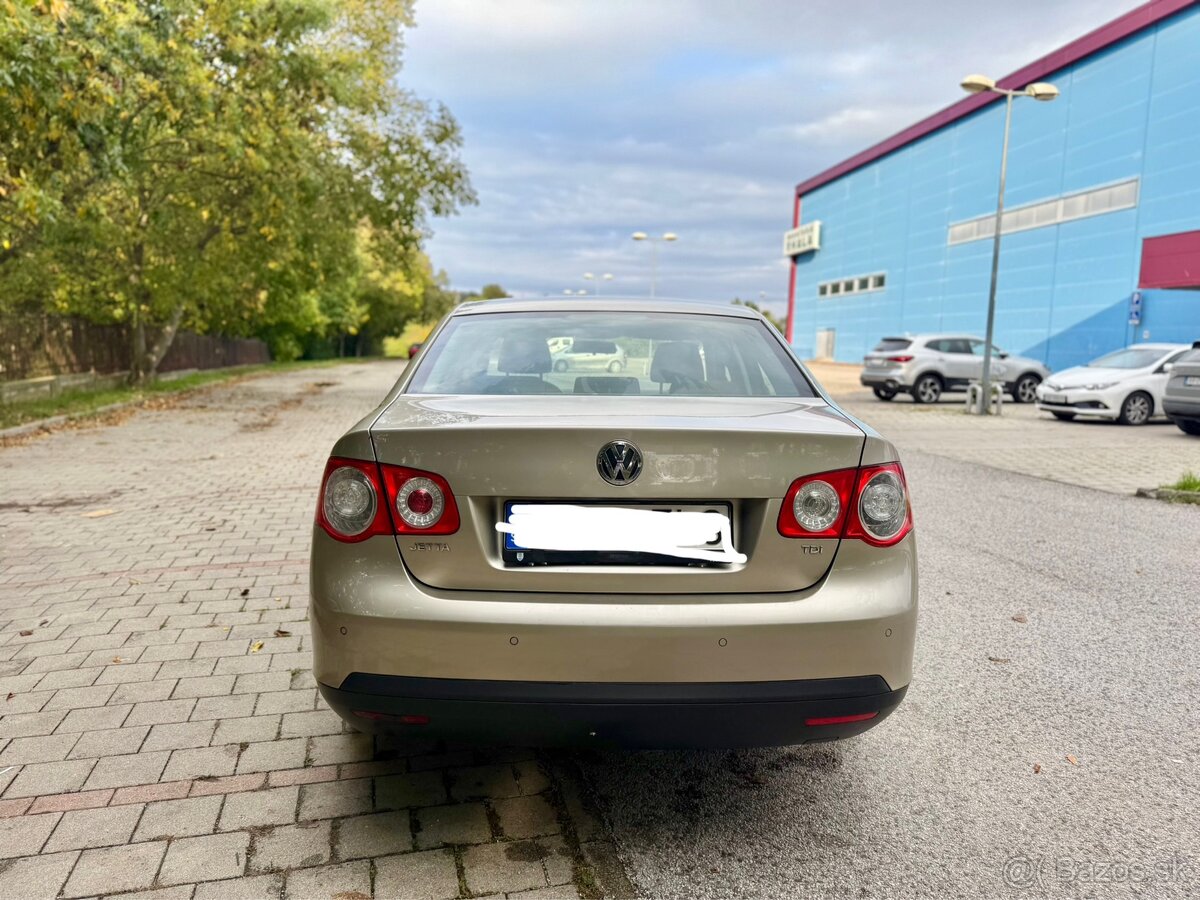 Volkswagen Jetta 1.9. TDI - 4