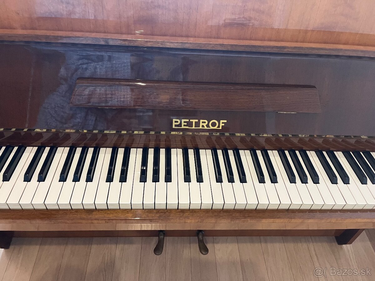 Klavír Petrof - 4