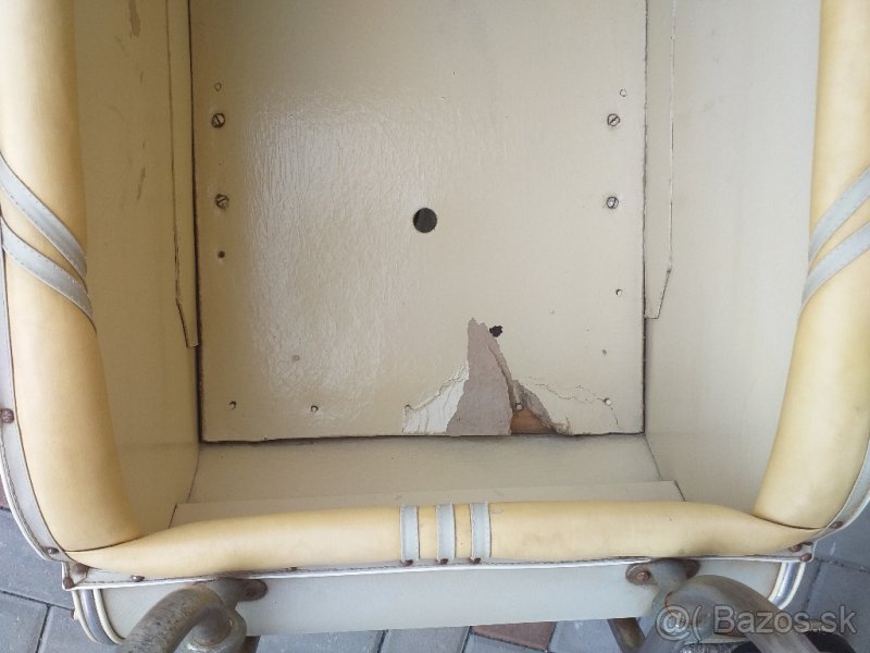 Starožitný kočík - 4