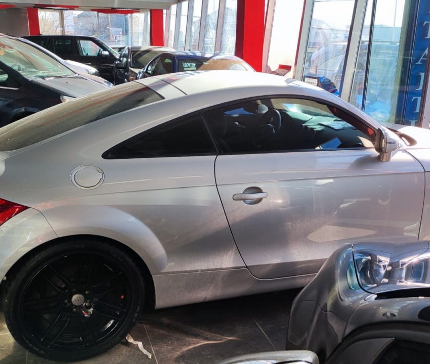 Audi TT Coupe 1.8 TFSI SK ŠPZ - 4