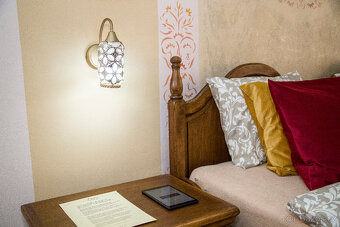 PRODÁM STAROŽITNOU LOŽNICI - 4