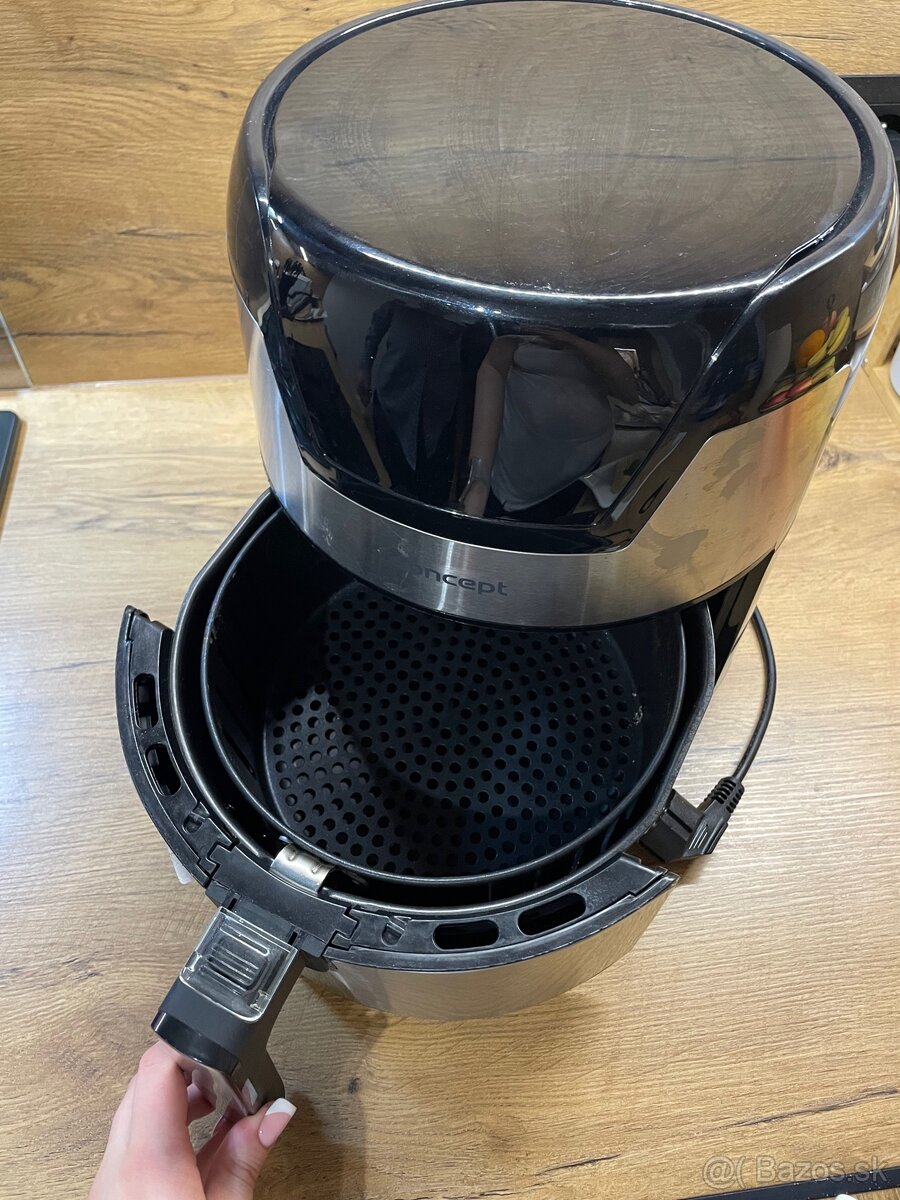Teplovzdušná fritéza CONCEPT - 4