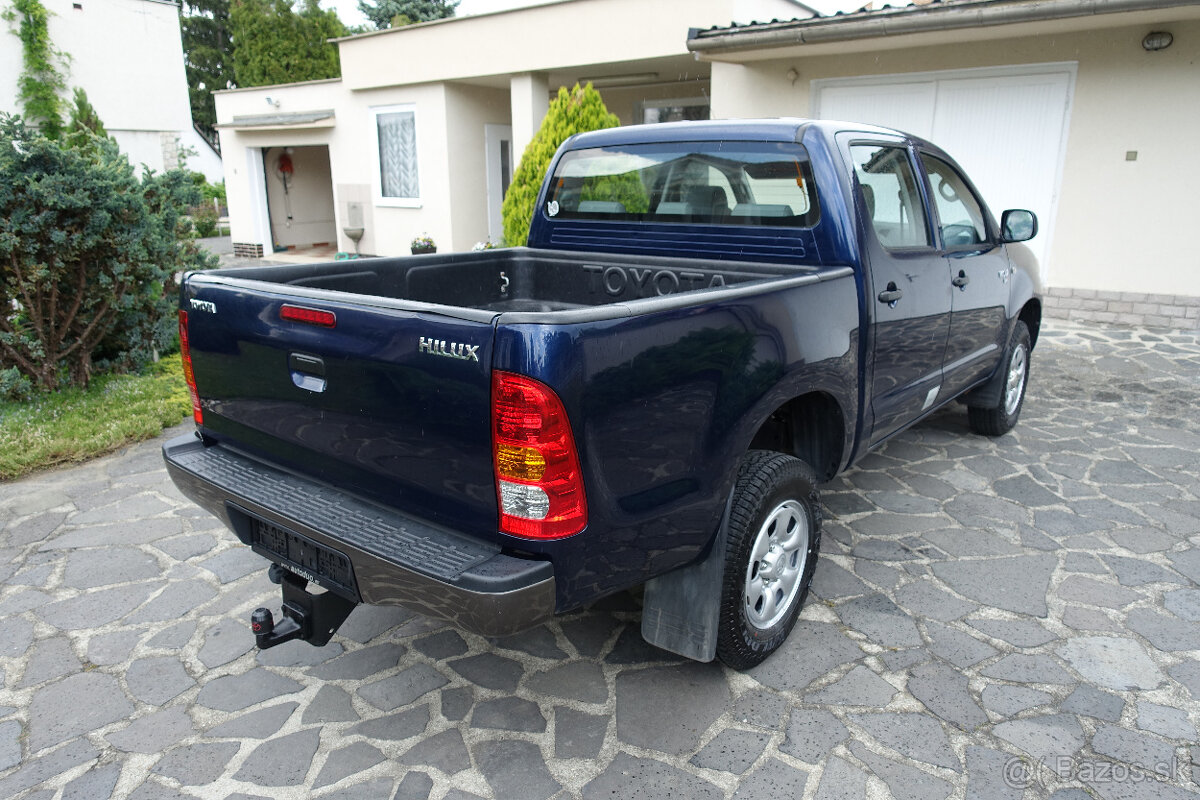 Toyota Hilux DC 2.5 D-4D Basis 4x4