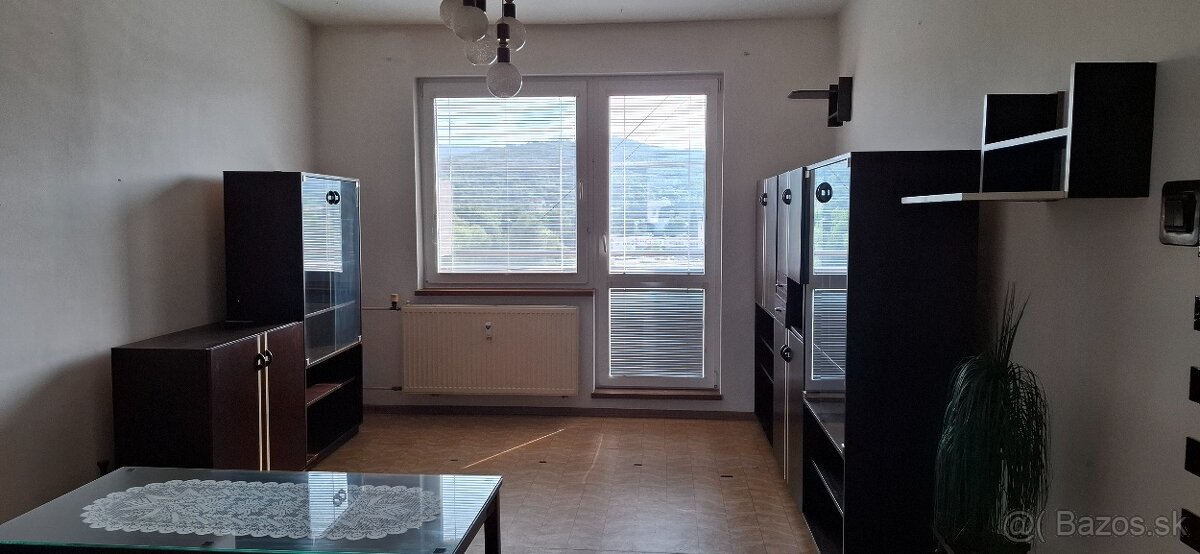 Predám 3-izbový byt - Komenského - 4