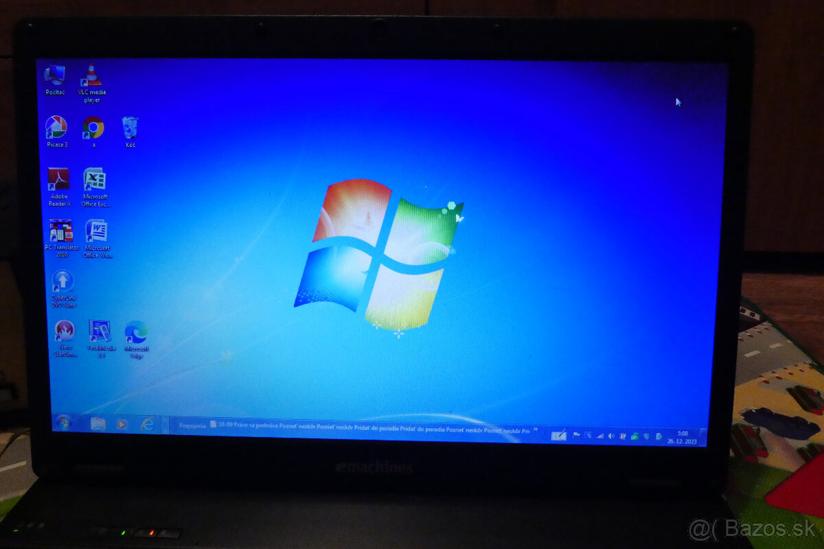 eMachines E728-452G25Mnkk - 4