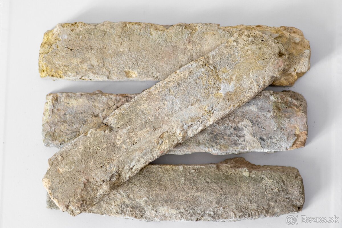 Ručne rezaný rustikálny tehlový obklad - krajný rez biely - 4