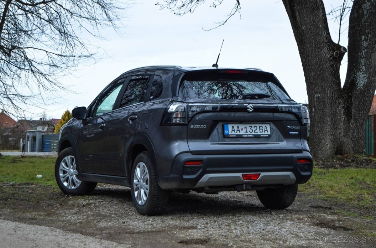 Suzuki SX4 S-Cross Elegance, Benzín HEV - 4