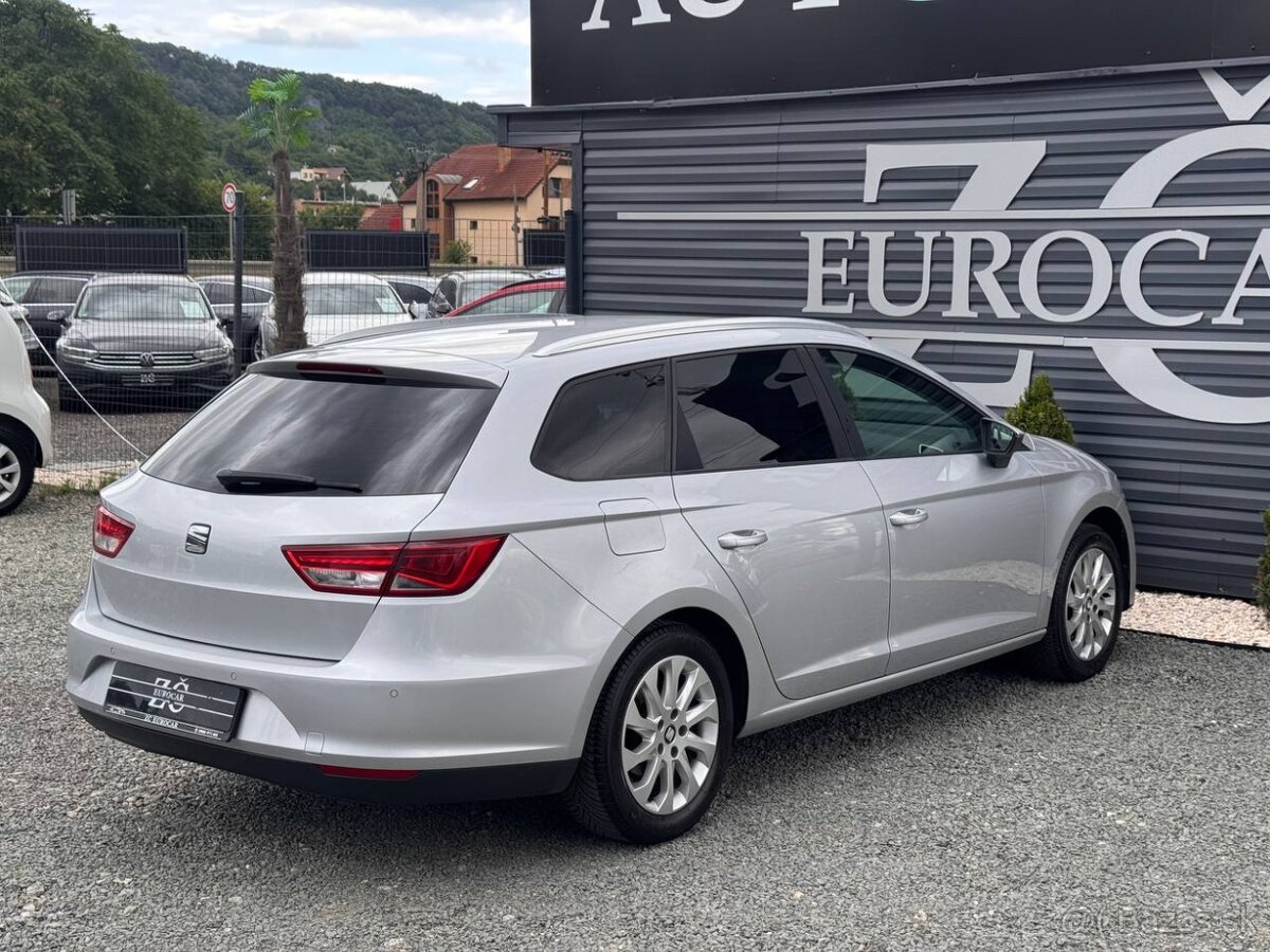 Seat Leon 1.6 TDI CR Style DSG - 4