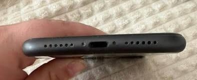 Predám Apple iPhone 11 64GB Black - 4