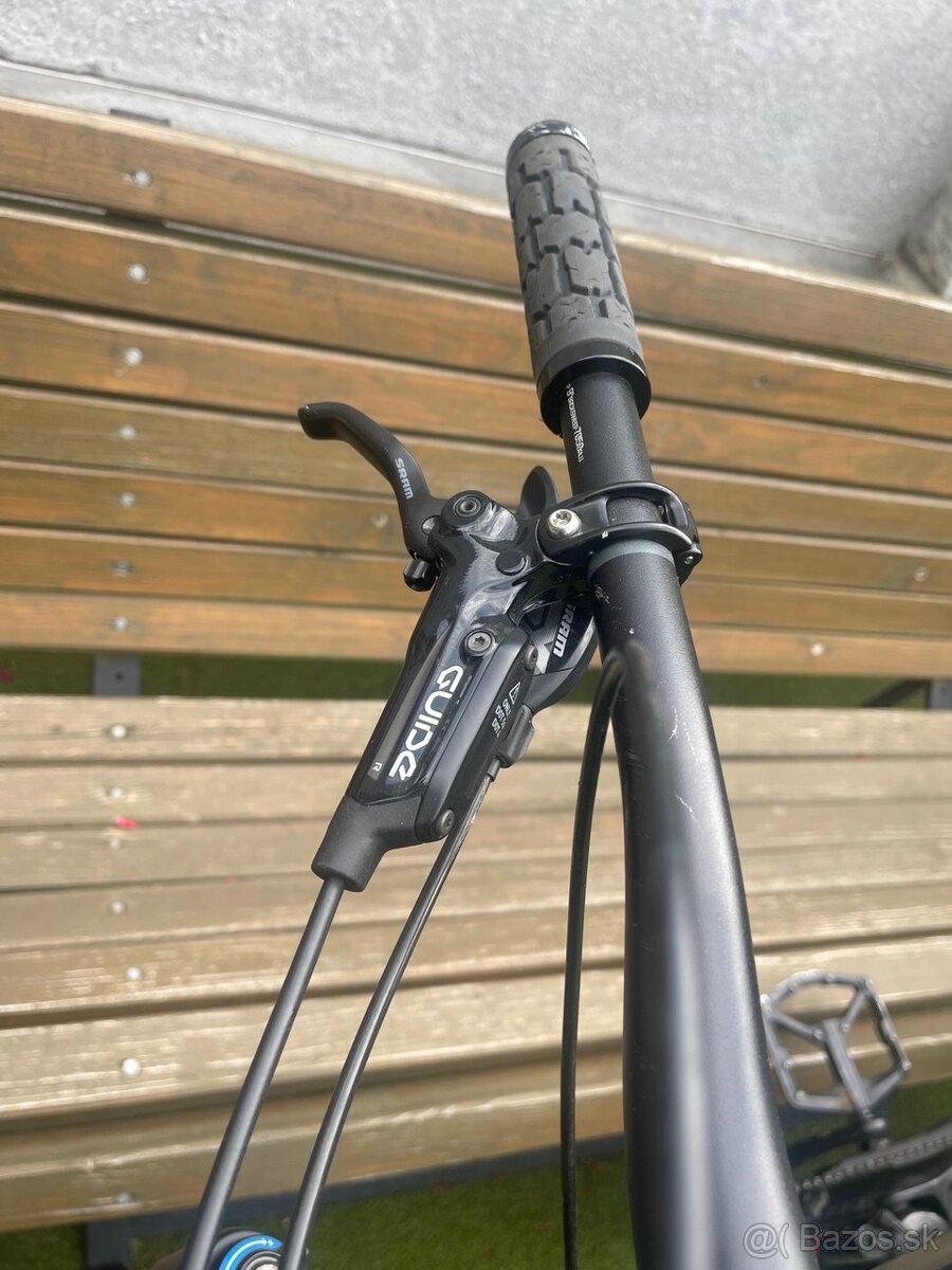 Trek Slash 8 celoodpruzeny bicykel - 4