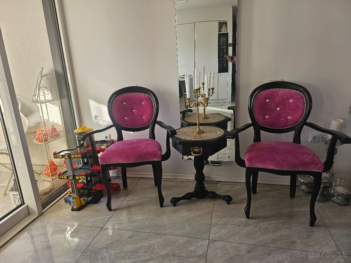 Krásne masívne stoličky - 4