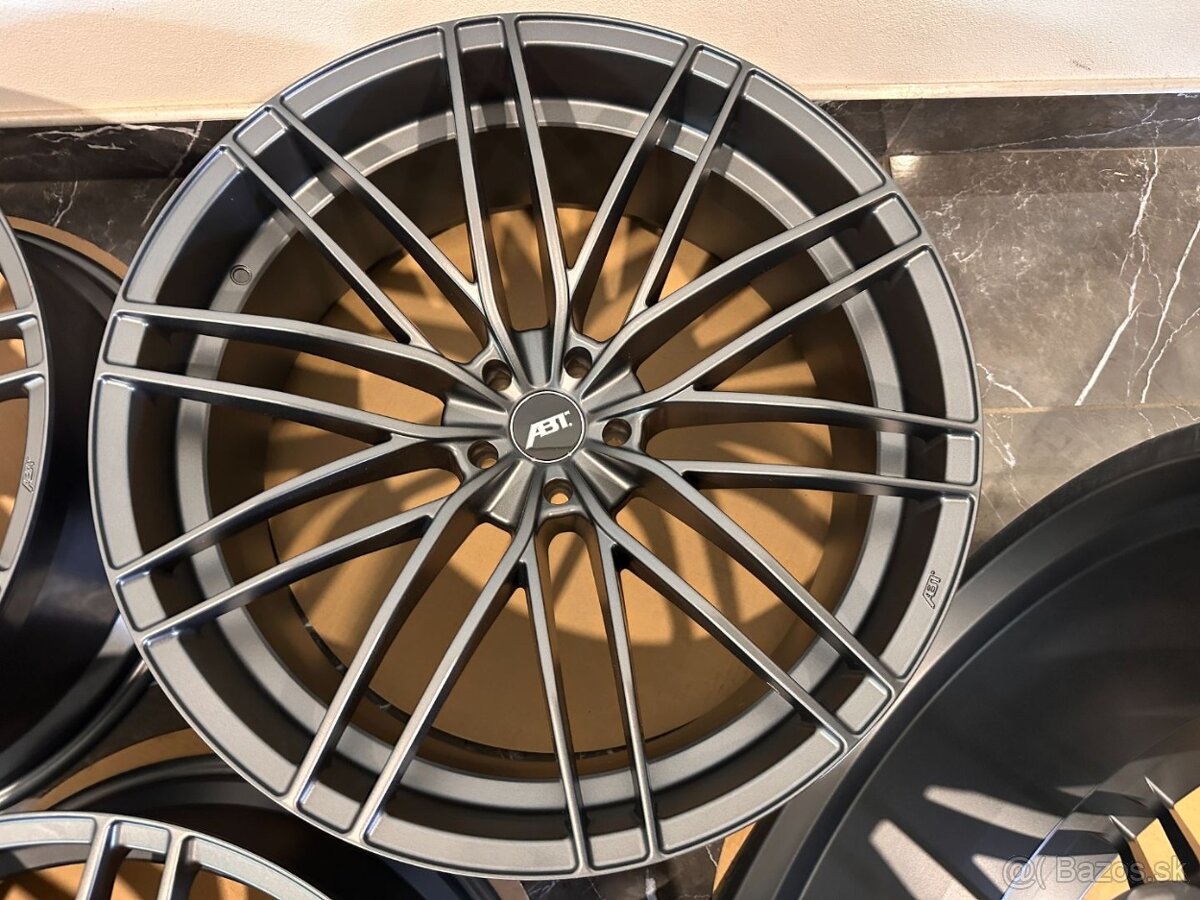 original kolesa ABT r23 Audi Q8 SQ8 HR23 RSQ8 - 4