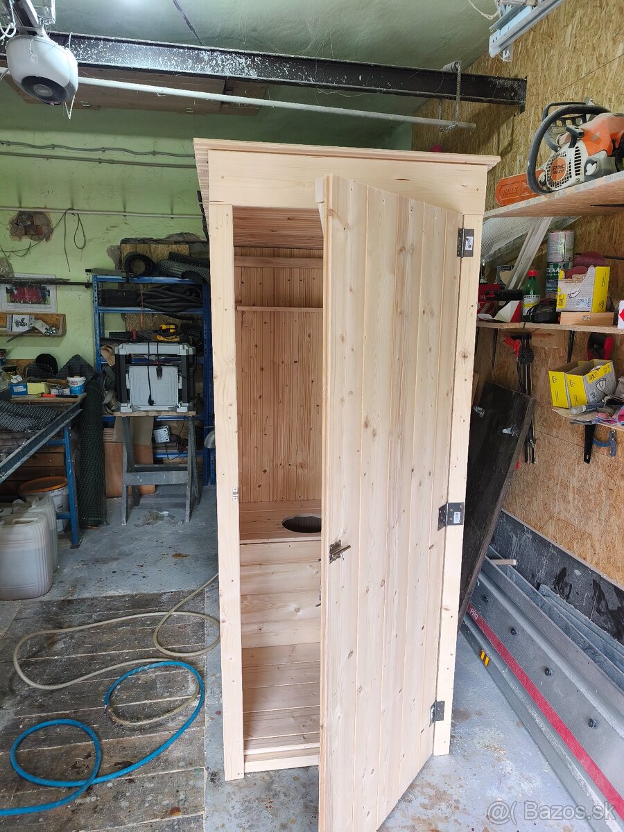 Drevená latrína - 4
