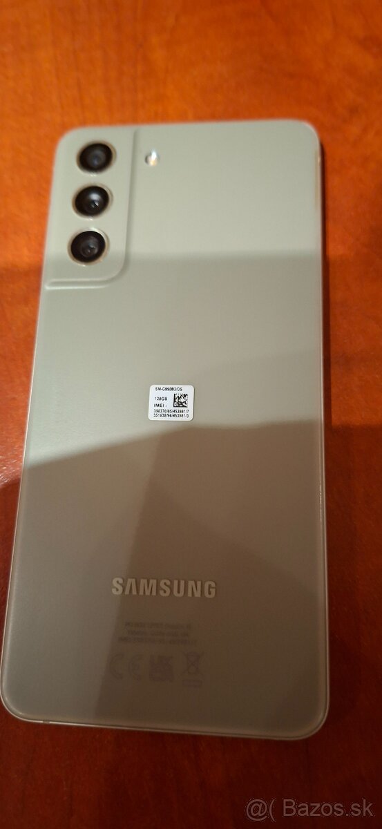 Samsung Galaxy S21 FE - 4