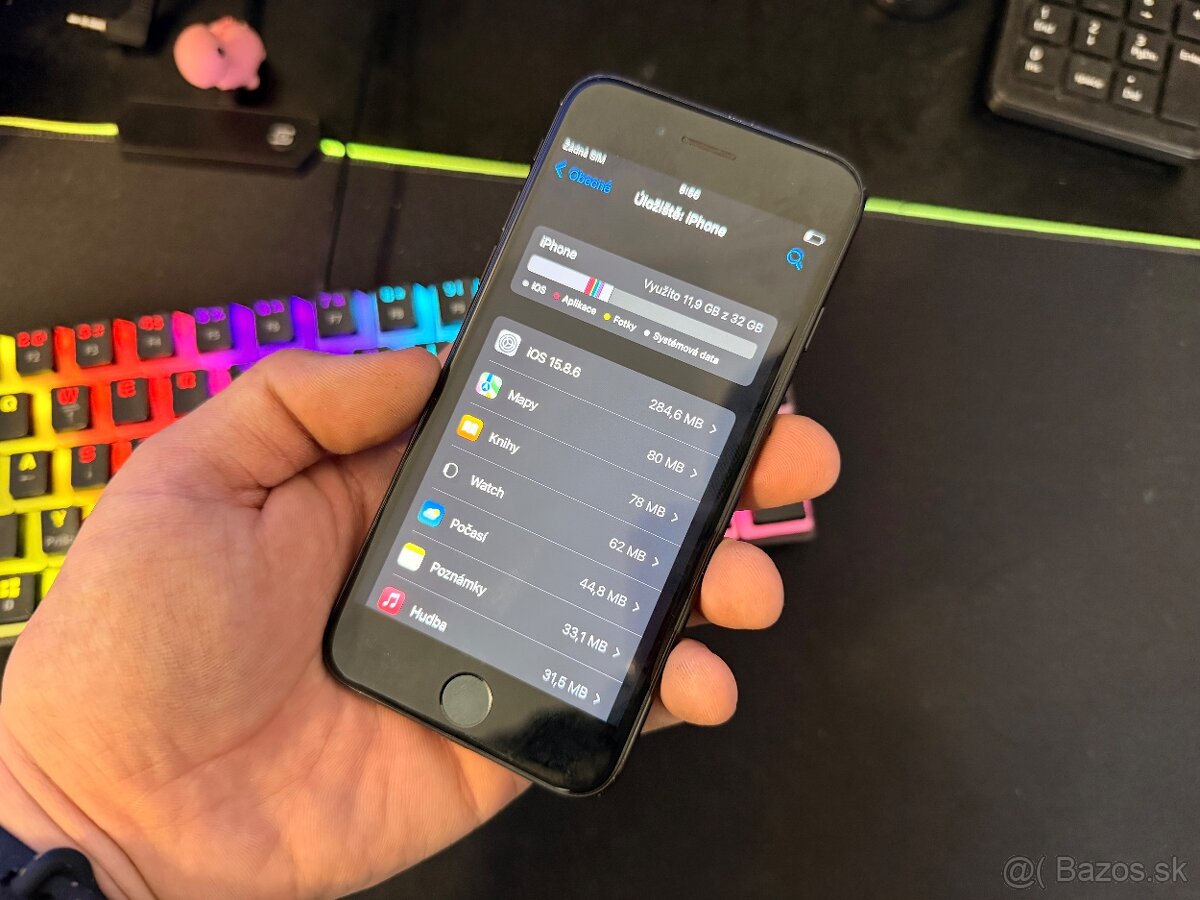 Apple iPhone 7 32GB Space Gray - 4