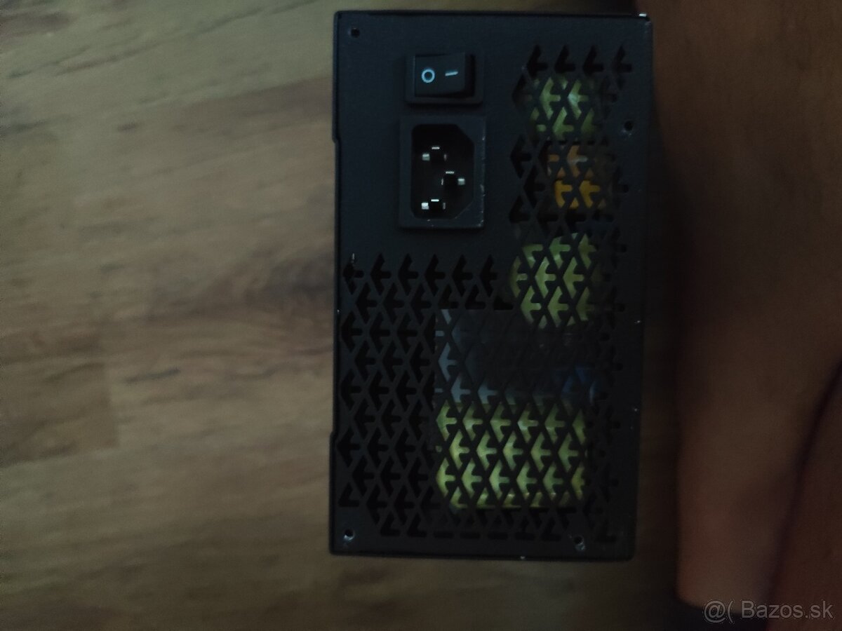 1200W zdroj - 4