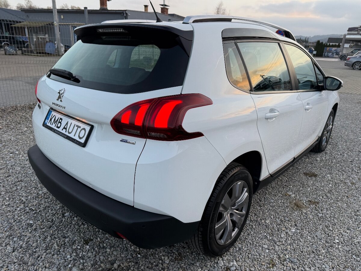 Peugeot 2008 1.2 PureTech Allure A/T - 4