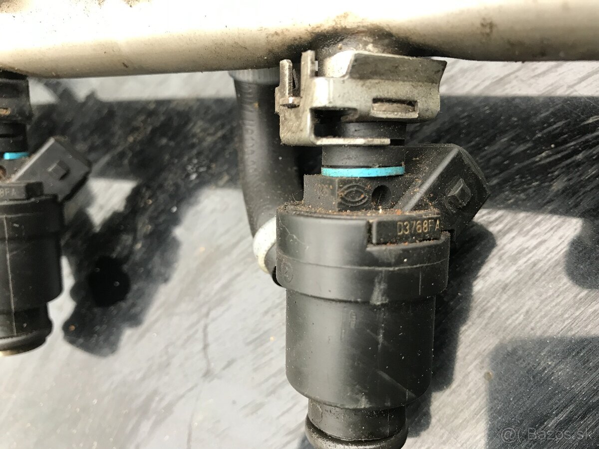 Predám vstrekovacie rampy na BMW e36 - 4