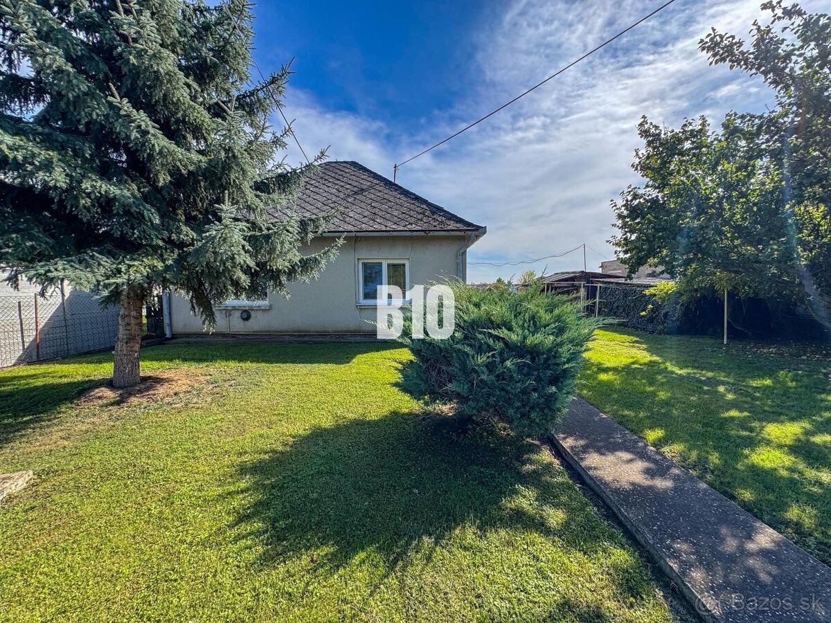 Rodinný dom s veľkým pozemkom (4641 m2) - Ondrejovce - 4