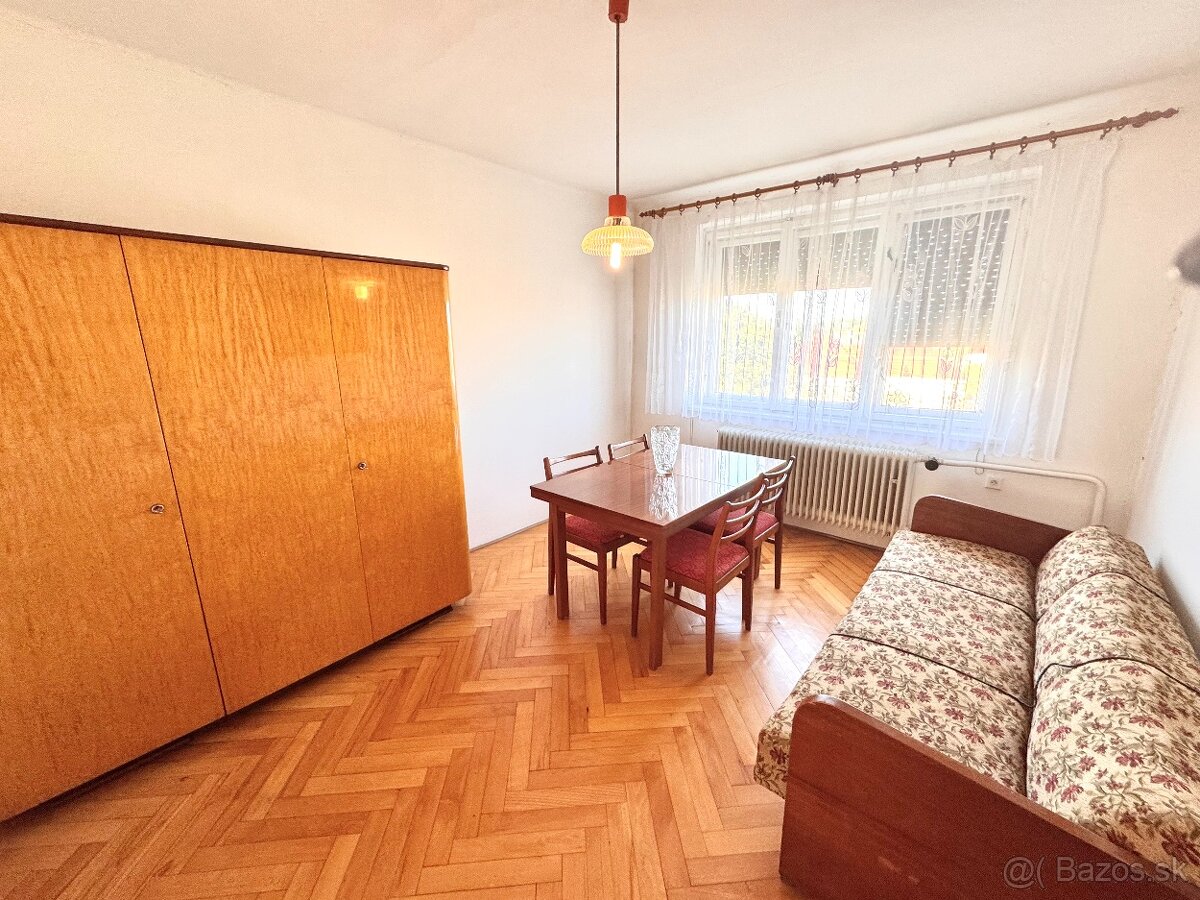 Na predaj: 3-izbový byt s garážou v tehlovej bytovke –Bajč - 4