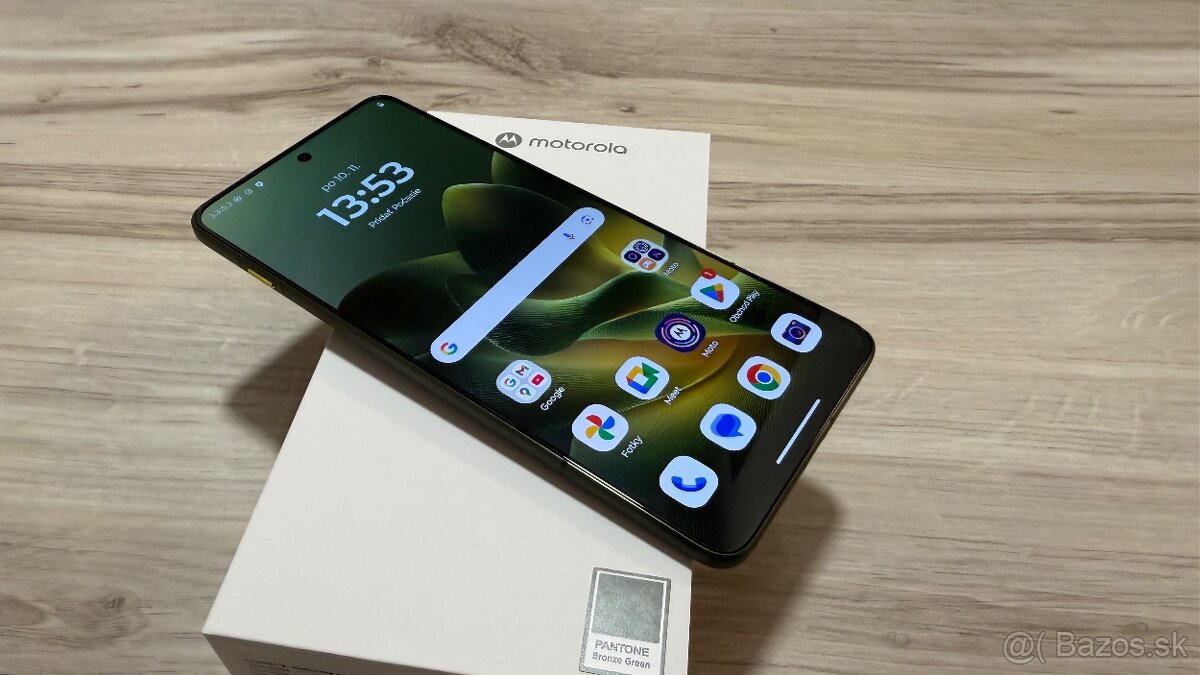 Novinka Motorola Edge 70 zelenej farby + hodinky + sluchadla - 4