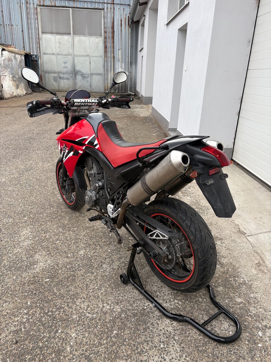 Predám Yamaha XT 660 X 2006 - 4