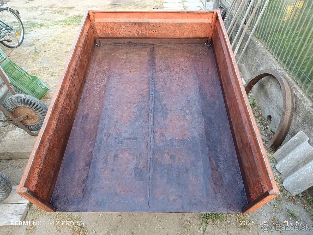 Vyklápacia vlečka - 4