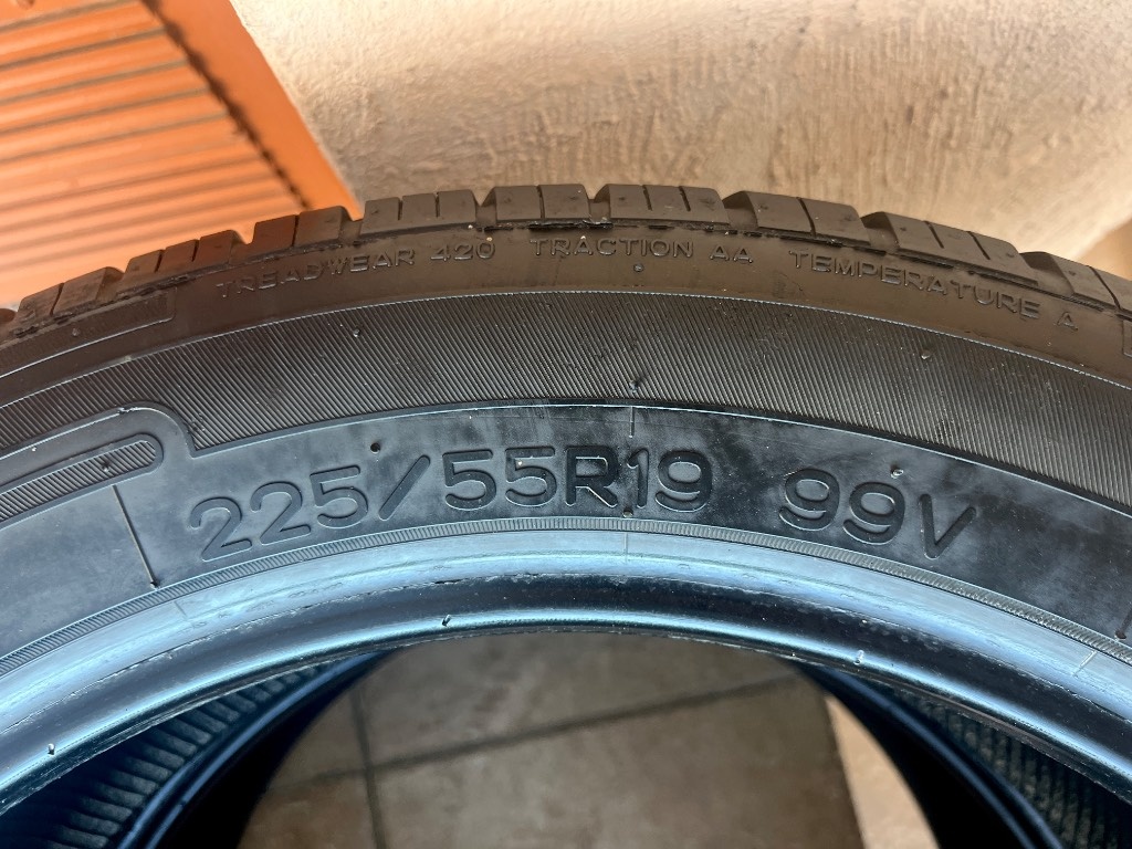 225/55 R19 Celoročné pneumatiky 2 kusy - 4