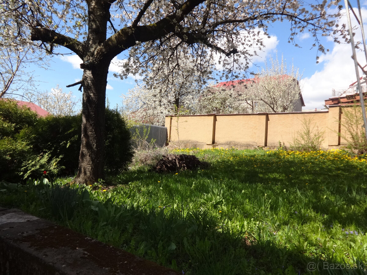 Predam velky RD v centre Zvolena - 4