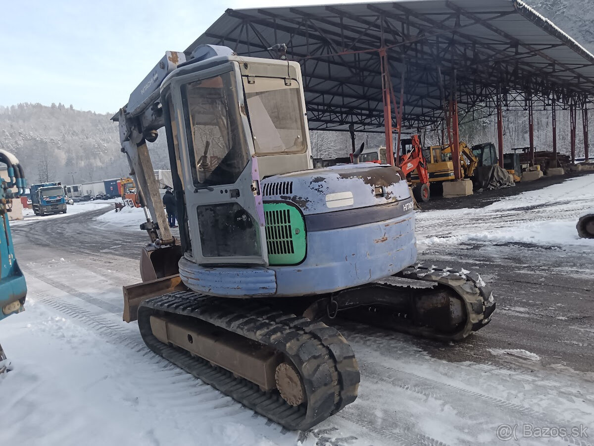 Hitachi EX75UR - 4
